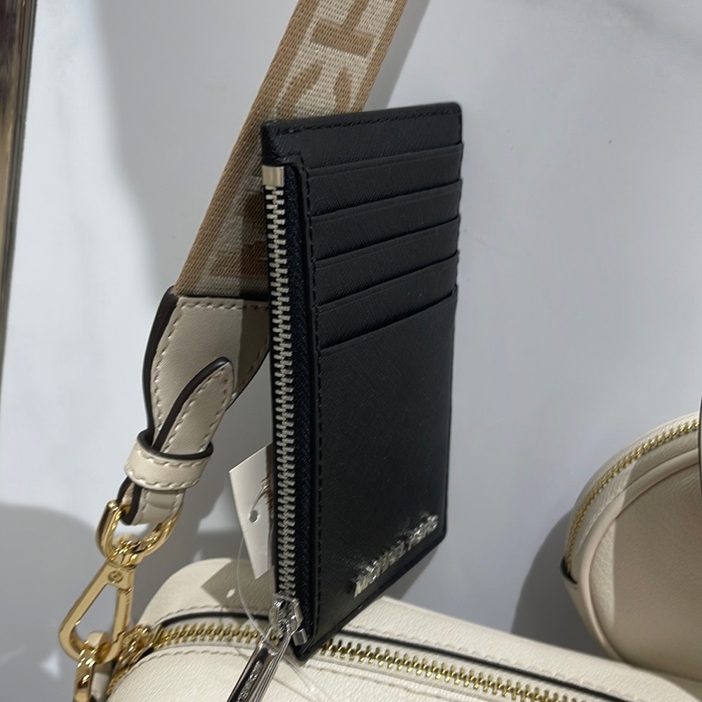 MICHAEL KORS
Jet Set Travel Medium Top Zip Leather Card Case Wallet 
Black 
NWT - Picture 3 of 16